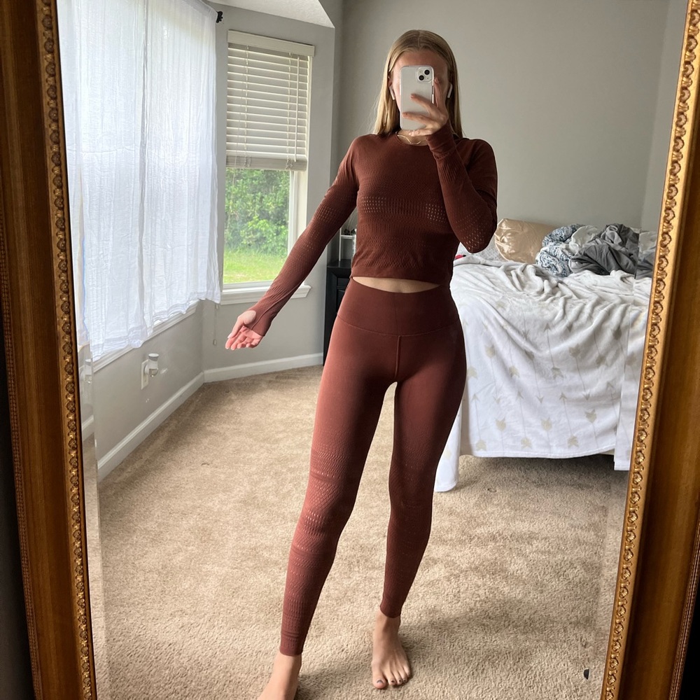 Brielle Macrame Set Fabletics - Picture 5 of 8